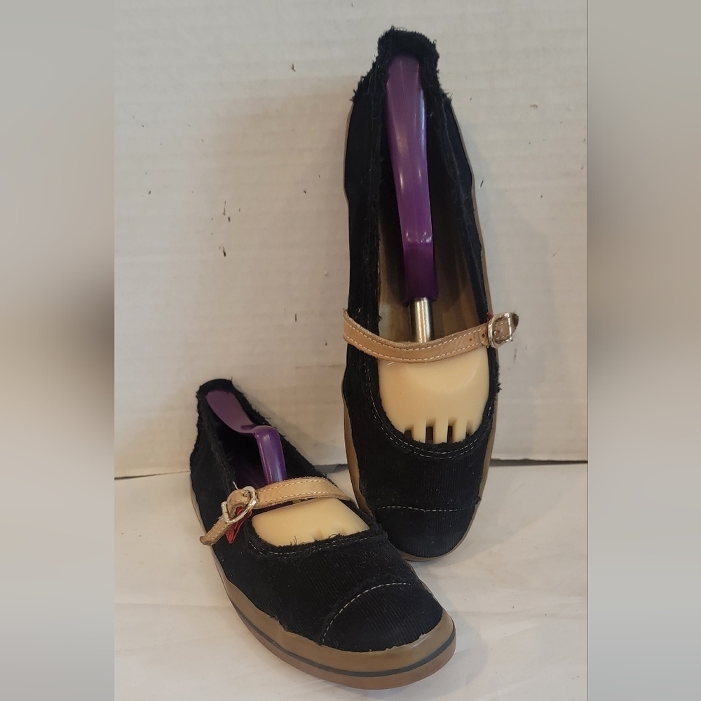 KATE‎ SPADE BLACK CORDUROY SLIP ON FLATS (sz 5-1/2)